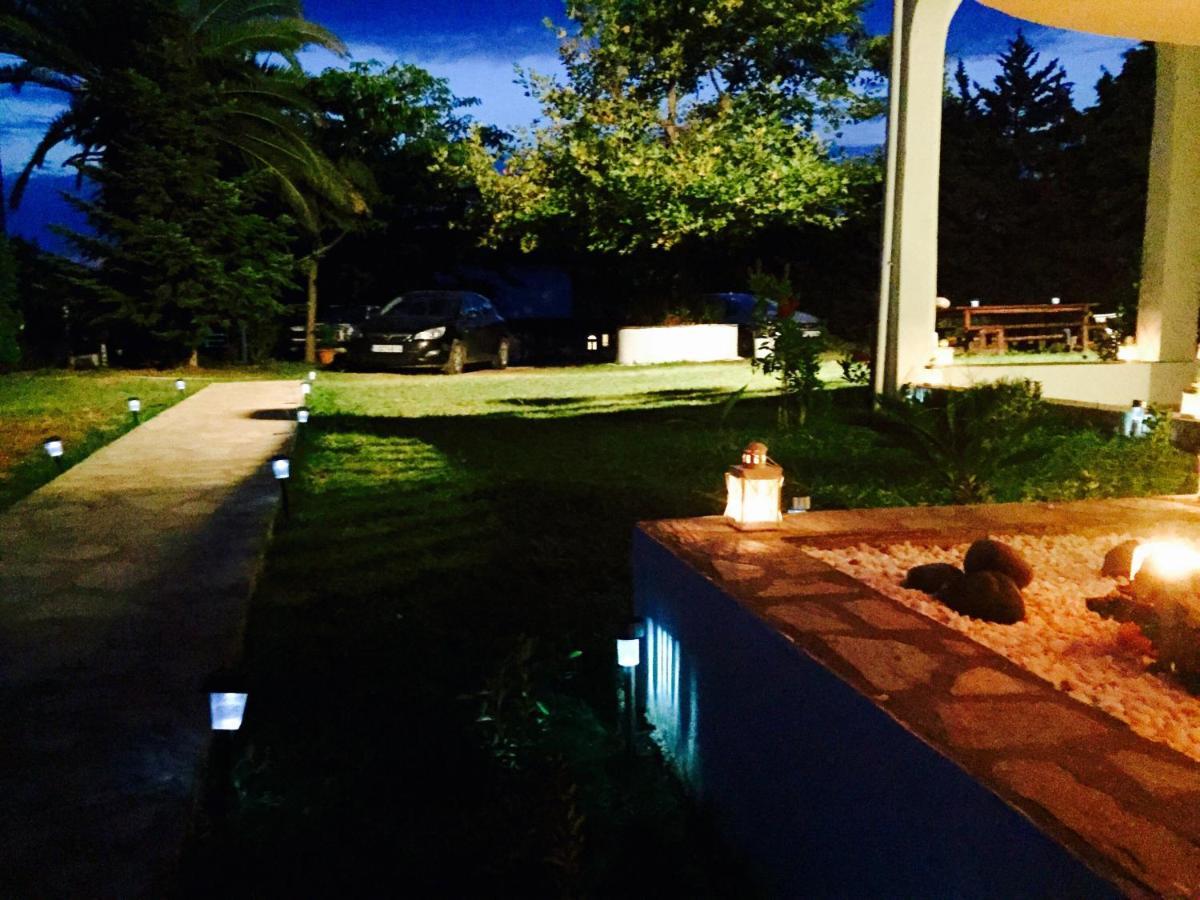 Simplicity At Iris Accommodation Psakoudia Exterior foto