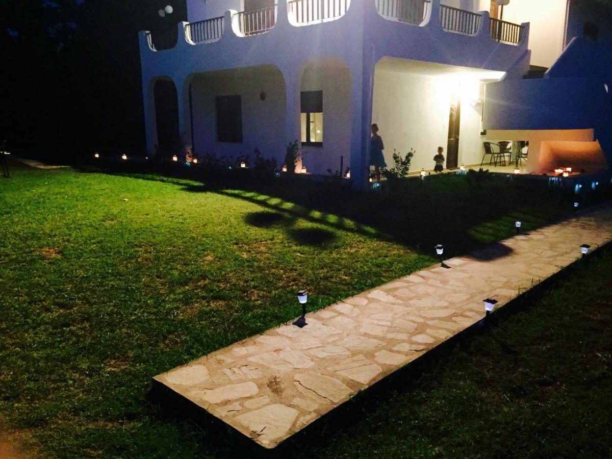 Simplicity At Iris Accommodation Psakoudia Exterior foto