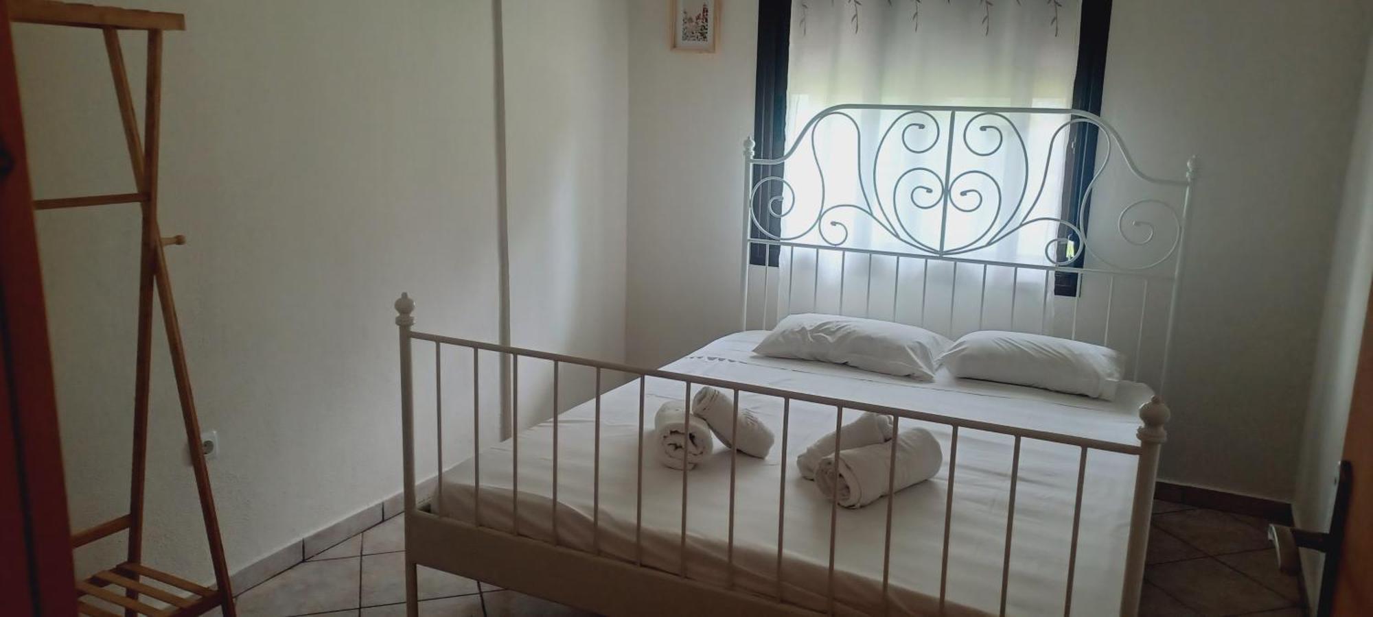 Simplicity At Iris Accommodation Psakoudia Exterior foto